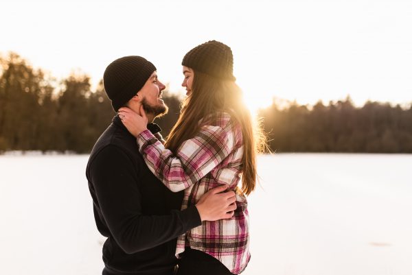 Gezinsfotograaf, Gezin fotograaf Assen, Gezinsfotograaf Drenthe, Familie fotograaf assen, familie fotograaf Drenthe Love shoot, Assen, Asserbos , Zwart/wit fotografie, Fotograaf Drenthe, Fotograaf Assen, liefdes foto's, verliefd koppel, pure foto's, verhaal vertellen